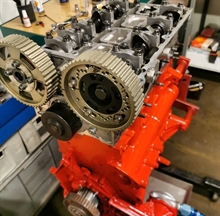 Vi utför renovering uppdatering av tävlings motorer och klassiska motorer på vår mekaniska verkstad